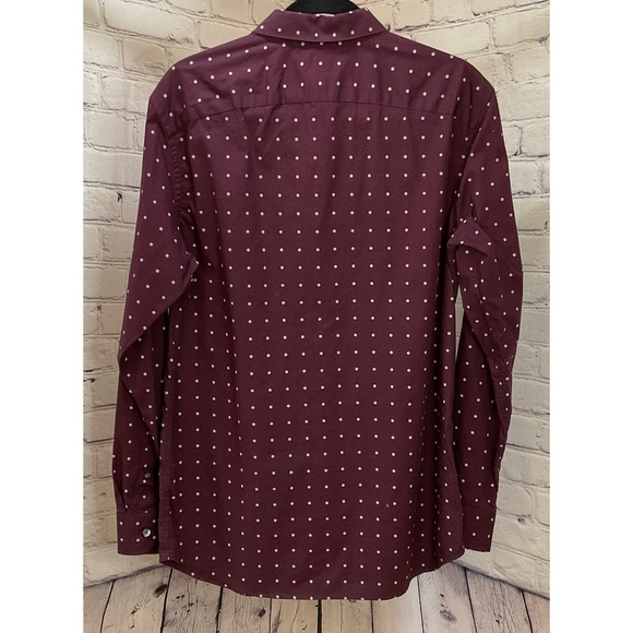 Banana Republic Men’s Standard Fit Non-Iron Burgundy Dress Shirt (Size M) - Picture 2 of 10
